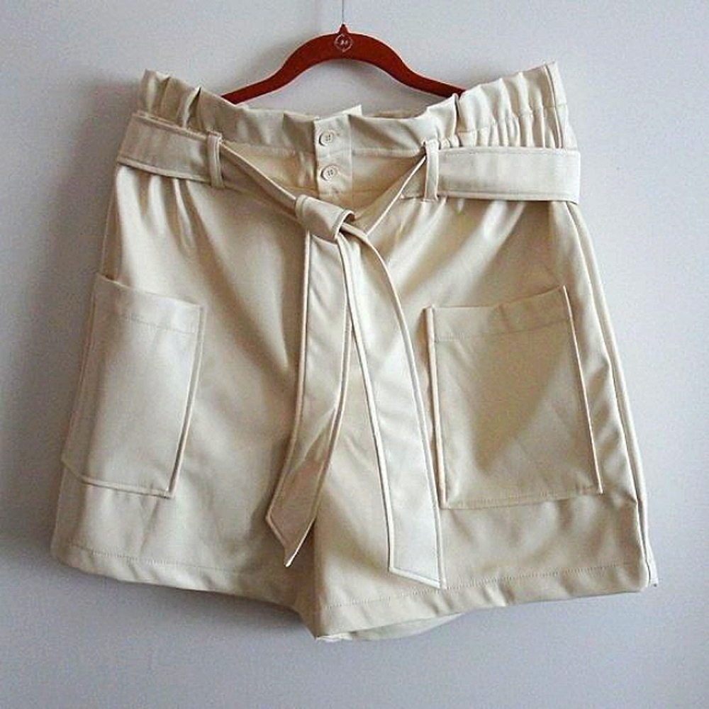 NWT Cream Paper Bag Faux Leather Shorts XXL